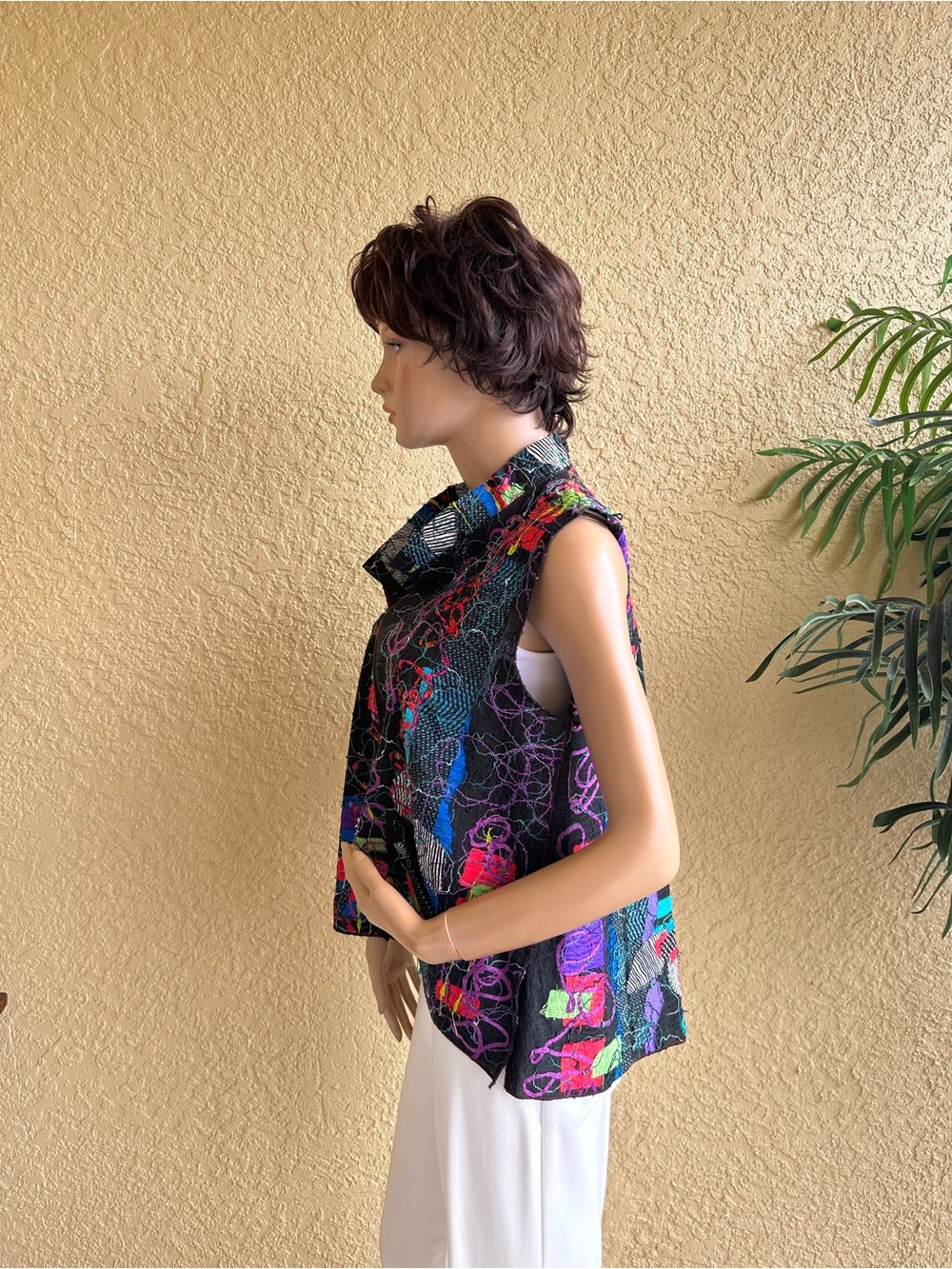 Diane Prekup colorful stitching design A frame vest - Picture 7 of 13
